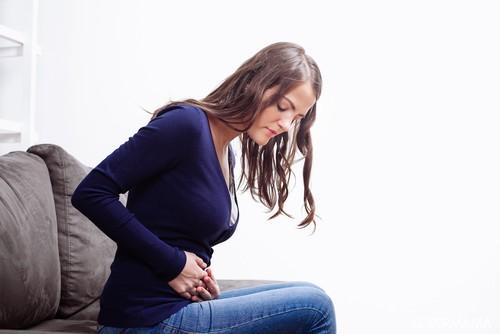 أعراض موت الجنين في الشهر الأول